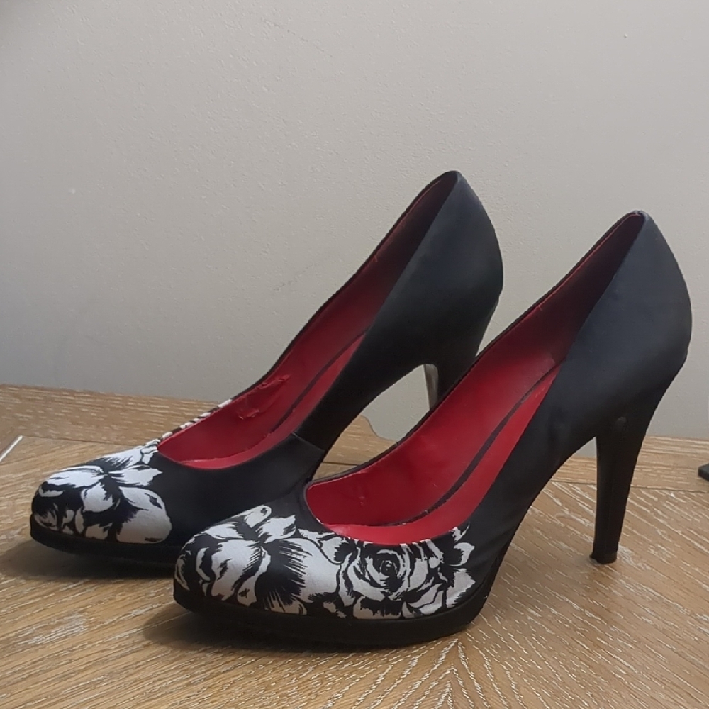 Nine West Black and White Stiletto Heels